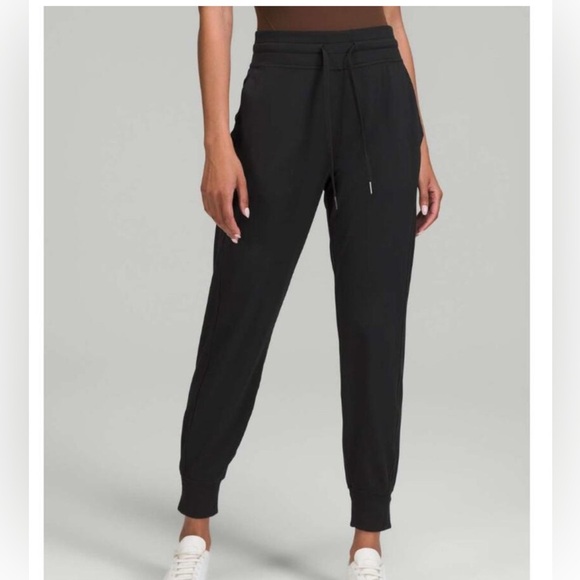 Lululemon Ready to Rulu Joggers Size 10 28” Black
A252 - Picture 1 of 5